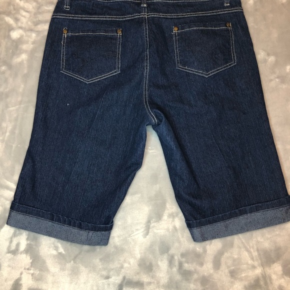 Ashley Steward Bermuda Blue Denim Cuffed Shorts Size 12 - Picture 4 of 8
